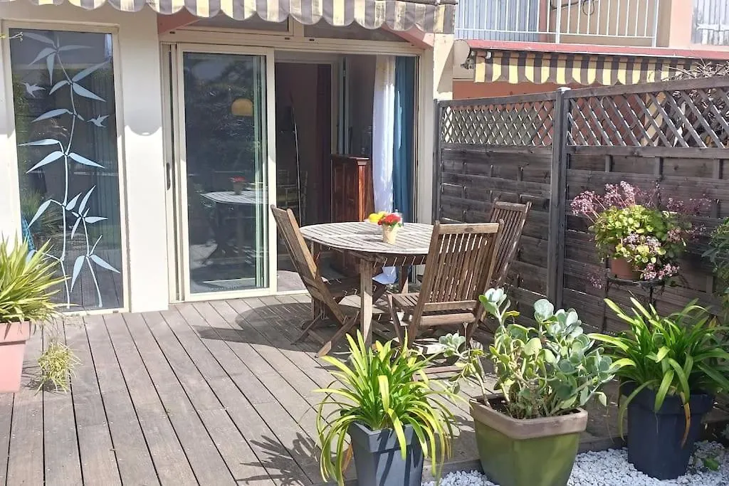 Castel Garden Appartement Villeneuve-Loubet 0*,  Frankrijk